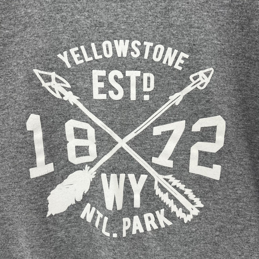 Yellowstone National Park Est 1872 Sweatshirt Grey Crewneck Graphic Men's M USA - Picture 1 of 13